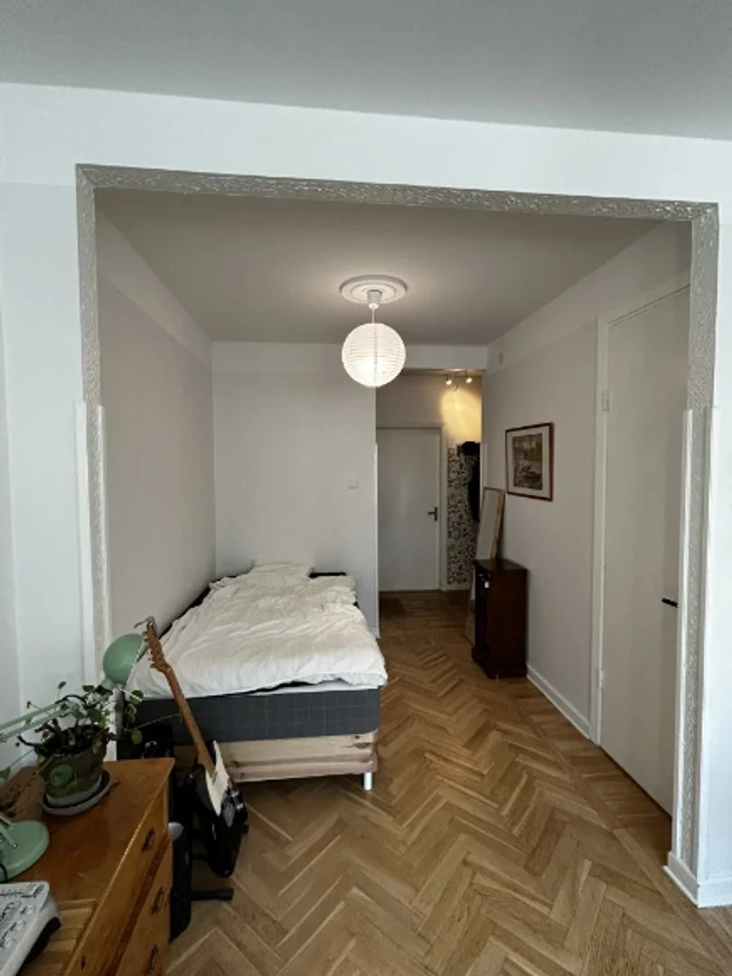 Chambre d'étudiant économique avec emplacement pratique dans 