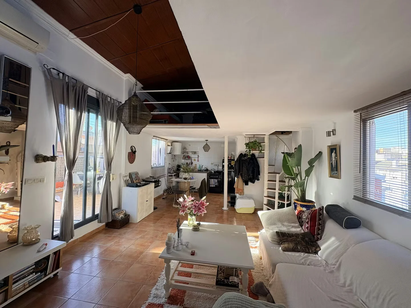 Carrer Pedro Aleixandre, Montolivet