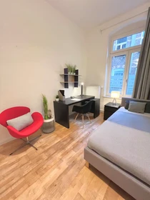 Stanza privata in Krefelder Straße, Innenstadt, immagine 1 di 10