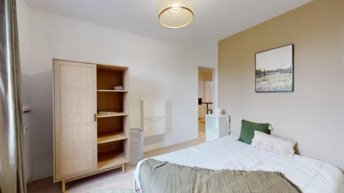 Quarto privado em 10 rue Jean Richepin, imagem 17 de 17