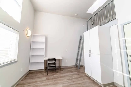 私人房间 在 Meridian Avenue North, 49的图像44