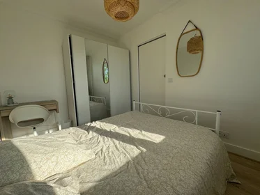 Quarto privado em Cergy, 95000, imagem 7 de 28