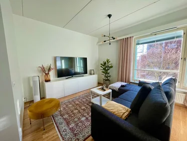 Apartamento inteiro em Asiakkaankatu, Vartiokylä, imagem 3 de 10
