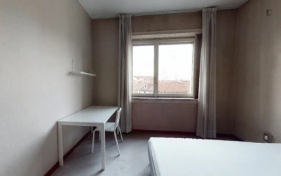 Chambre privée à Viale Gran Sasso, image 2 de 20