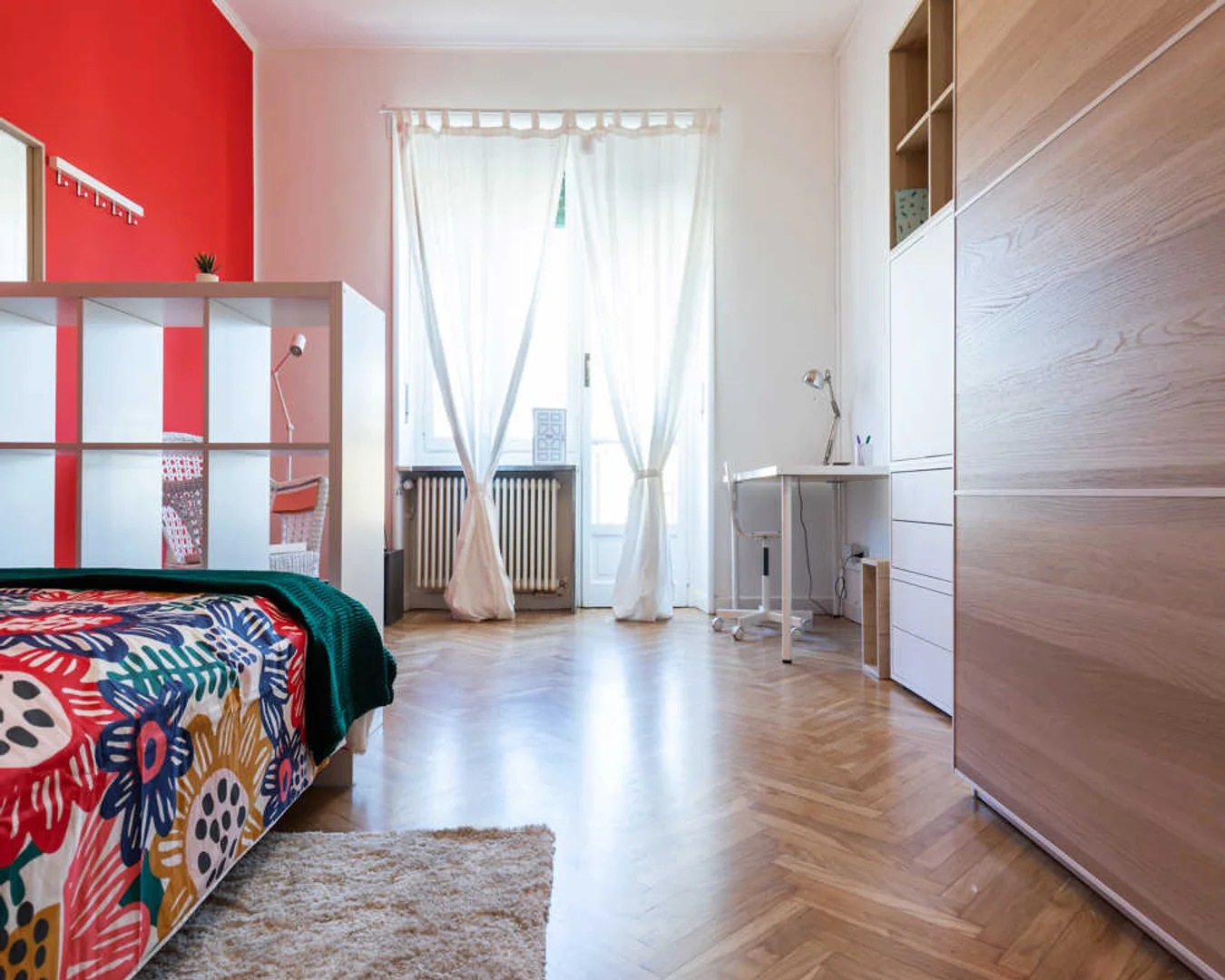 'de öğrenci dairesinde, tamamen mobilyalı kiralık oda