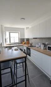 Quarto privado em residência em 95 Rue de Sèvres, imagem 2 de 4
