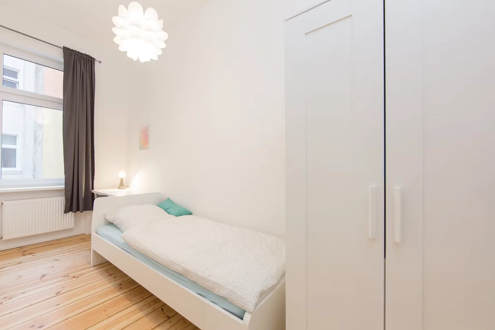 Habitación asequible para estudiantes con buena iluminación en 