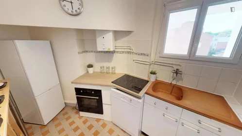 Private room at Port Saint Etienne, image 4 of 10