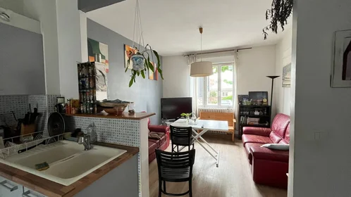 Private room at Rouen, 76000, image 1 of 5