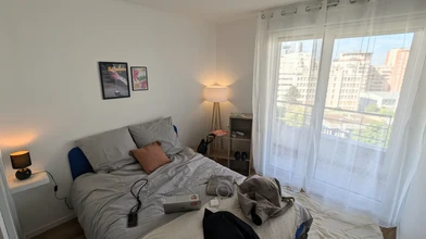 Quarto para alugar num apartamento partilhado em Paris