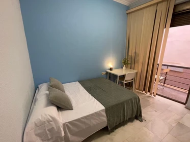 Room for rent with double bed Sevilla