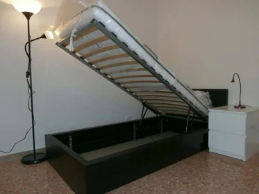 Habitación privada en Via Santa Chiara, 7, 37129, Verona, IT, imagen 2 de 12