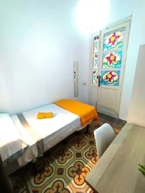 Chambre à louer avec lit double Almeria