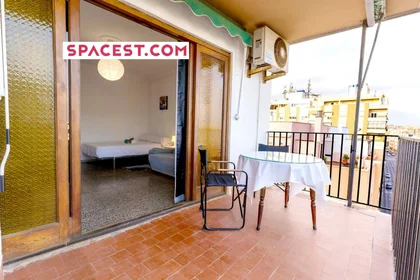 Private room at Calle Dr. Barraquer, 04005 Almería, Spain, image 1 of 10