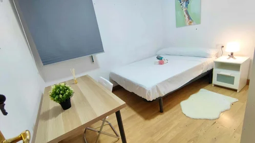 Quarto privado em C. Martínez Campos, 04001 Almería, Spain, imagem 1 de 10