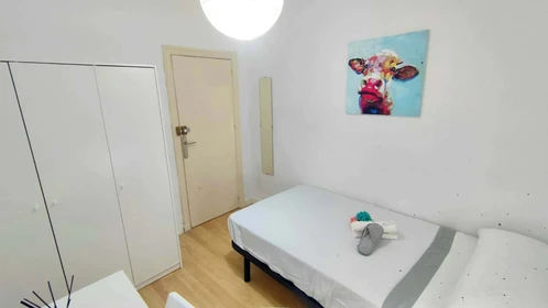 Chambre à louer avec lit double Almeria