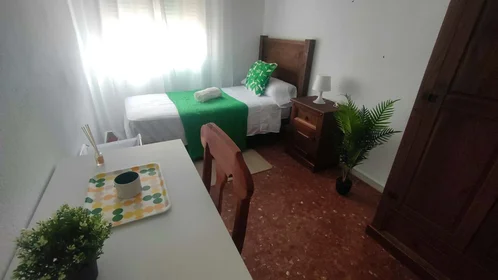 Quarto privado em C. Juan de la Encina, 04006 Almería, Spain, imagem 1 de 8
