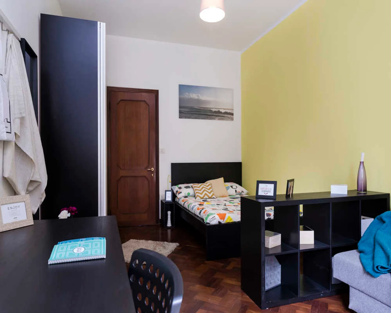 Habitación estudiantil económica con ubicación conveniente en 