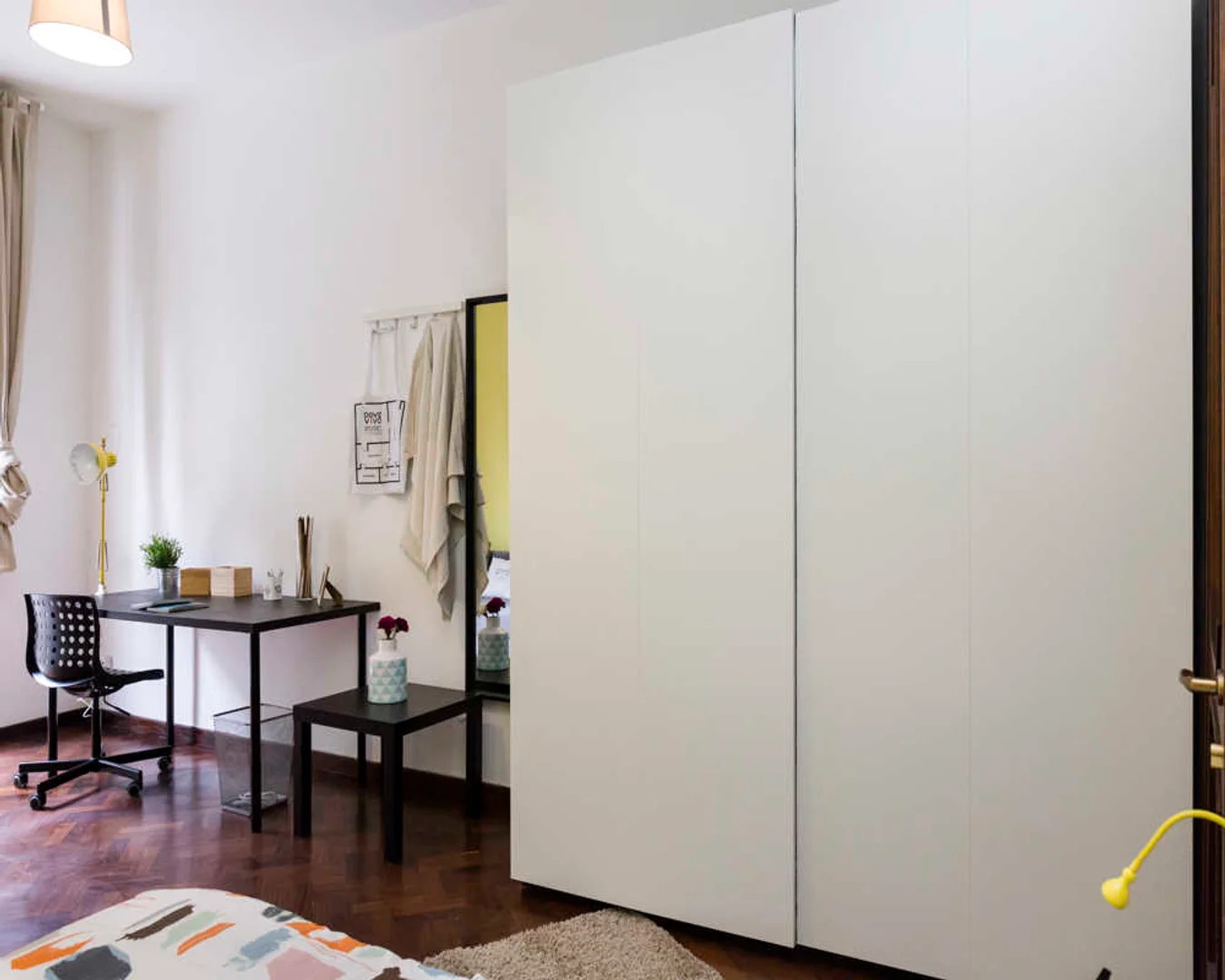 Habitación en apartamento estudiantil en alquiler en , completamente amueblado