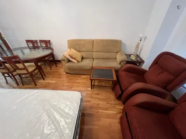 Stanza privata in Calle de Juan XXIII, immagine 2 di 12