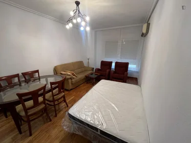 Stanza privata in Calle de Juan XXIII, immagine 3 di 12