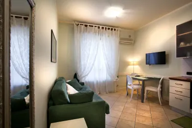 Entire fully furnished flat in Verona