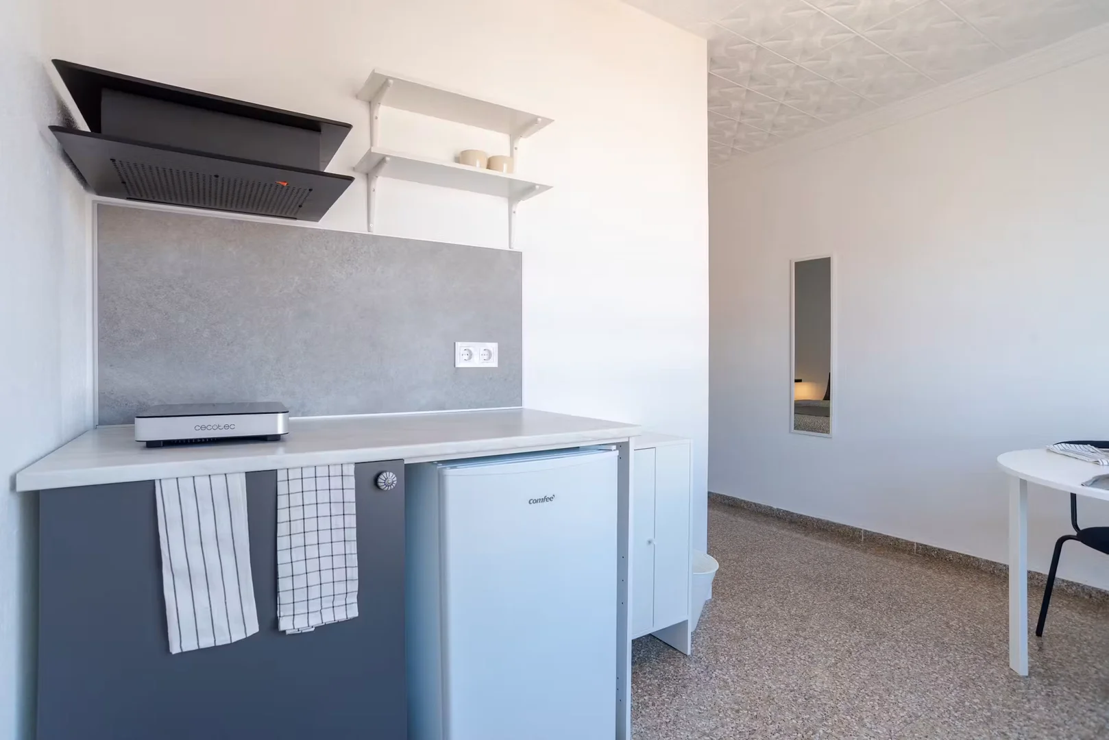 Chambre d'étudiant confortable et spacieuse dans 