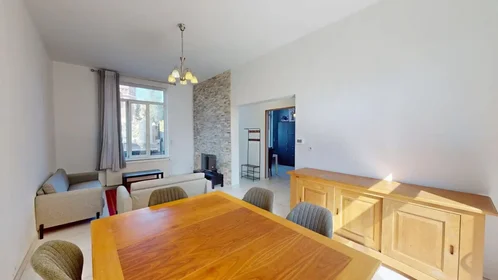 Quarto privado em Parvis Saint-Jean Baptiste, , imagem 9 de 10