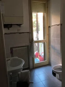 Quarto privado em Via Renata di Francia, , imagem 5 de 10