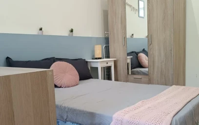 Dairenin tamamı konumu Rue Richelandière 8, 2 31 görüntüsü