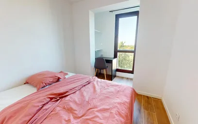 Habitación privada barata en {area}