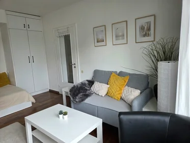 Entire apartment at Am Kuhlenweg, image 2 of 16