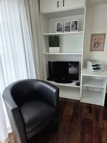 Entire apartment at Am Kuhlenweg, image 3 of 16