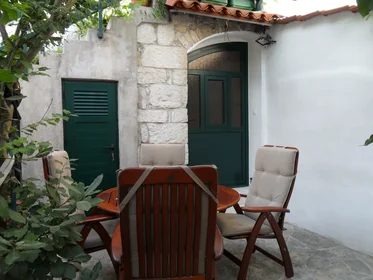 Appartamento intero in Radunica ulica 91, immagine 1 di 10