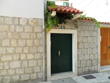 Entire apartment at Radunica ulica 91, image 2 of 16