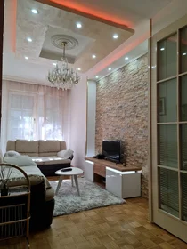 Apartamento inteiro em Гундулићев венац 38, imagem 1 de 10