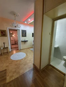 Entire apartment at Гундулићев венац 38, image 4 of 15