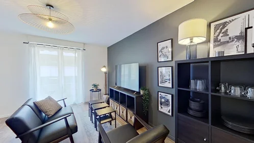 Prywatny pokój 3 boulevard Foch, obraz 2 17