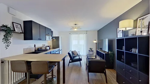 Prywatny pokój 3 boulevard Foch, obraz 9 17