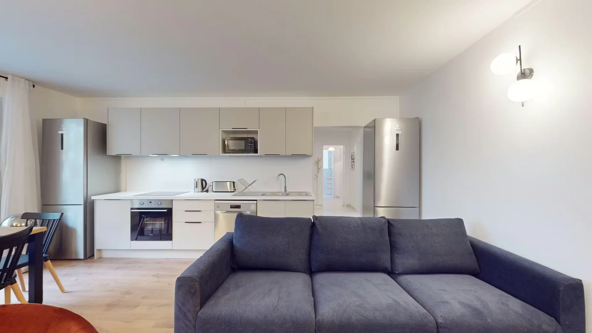 Zimmer in Studentenwohnung in  zu vermieten, voll möbliert