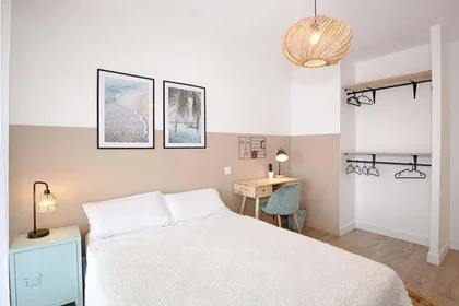 Quarto privado em Rue Aurélienne, 06150 Cannes, France, imagem 1 de 10