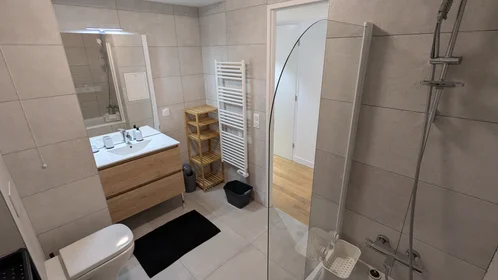 私人房间 在住宅内 在 8 Rue Petit, 6的图像5