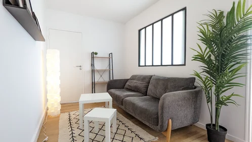 Quarto privado em residência em 95 Rue de Sèvres, imagem 3 de 4
