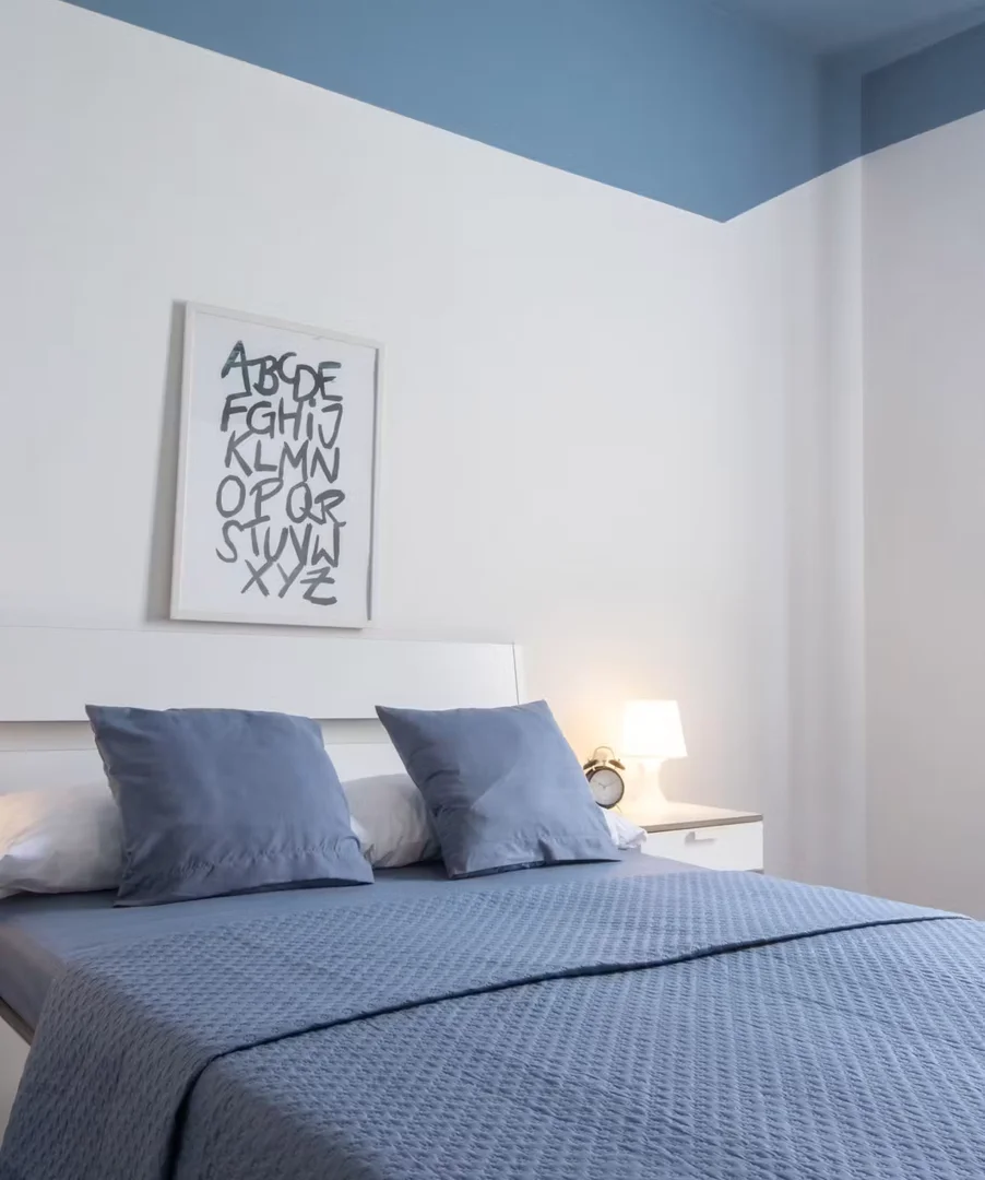 Quarto amigo do estudante em com comodidades modernas