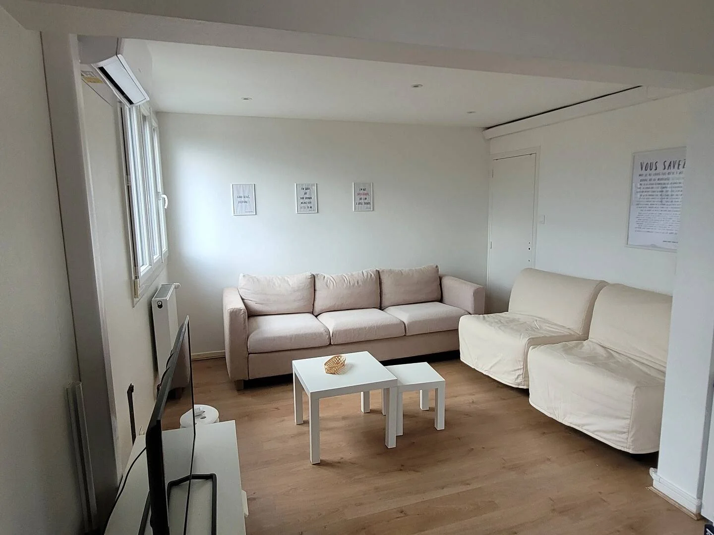 Quarto de estudante confortável e espaçoso em 