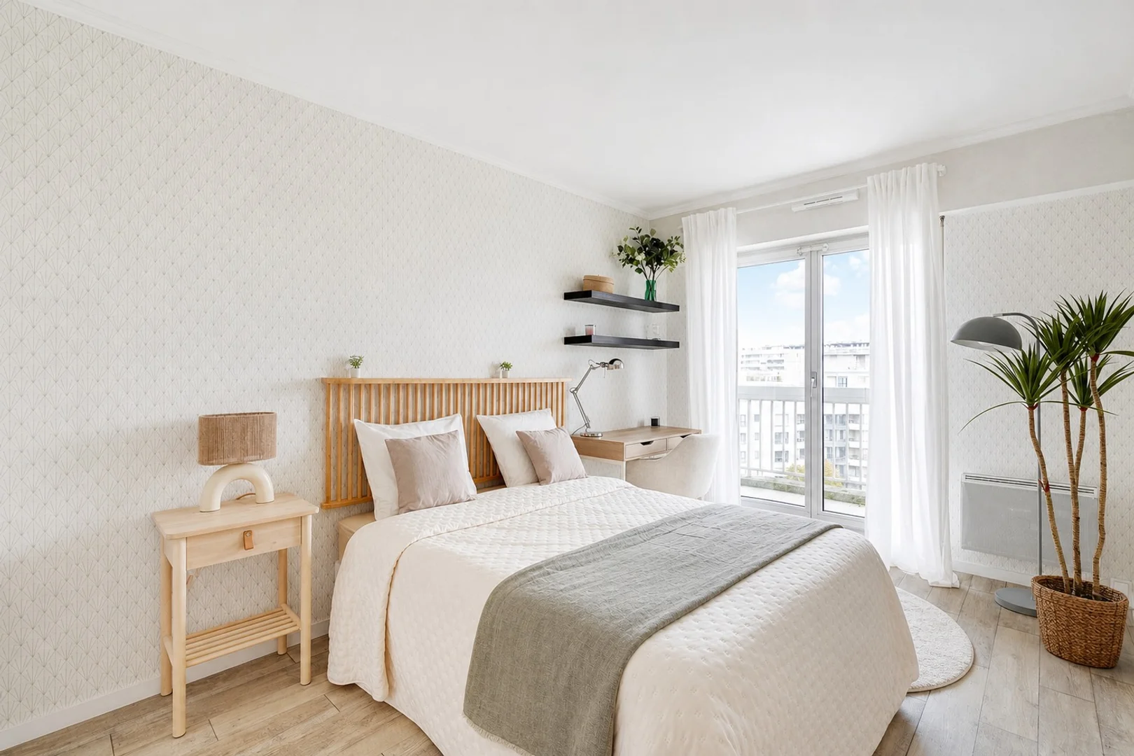 Habitación para estudiantes en  con área de estudio y facilidades compartidas