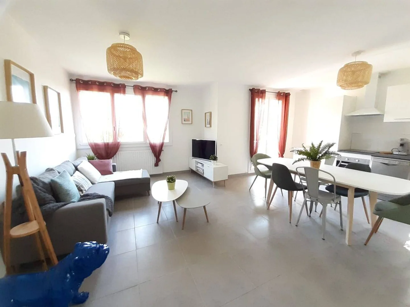 Chambre à louer dans un appartement d'étudiant à , entièrement meublée