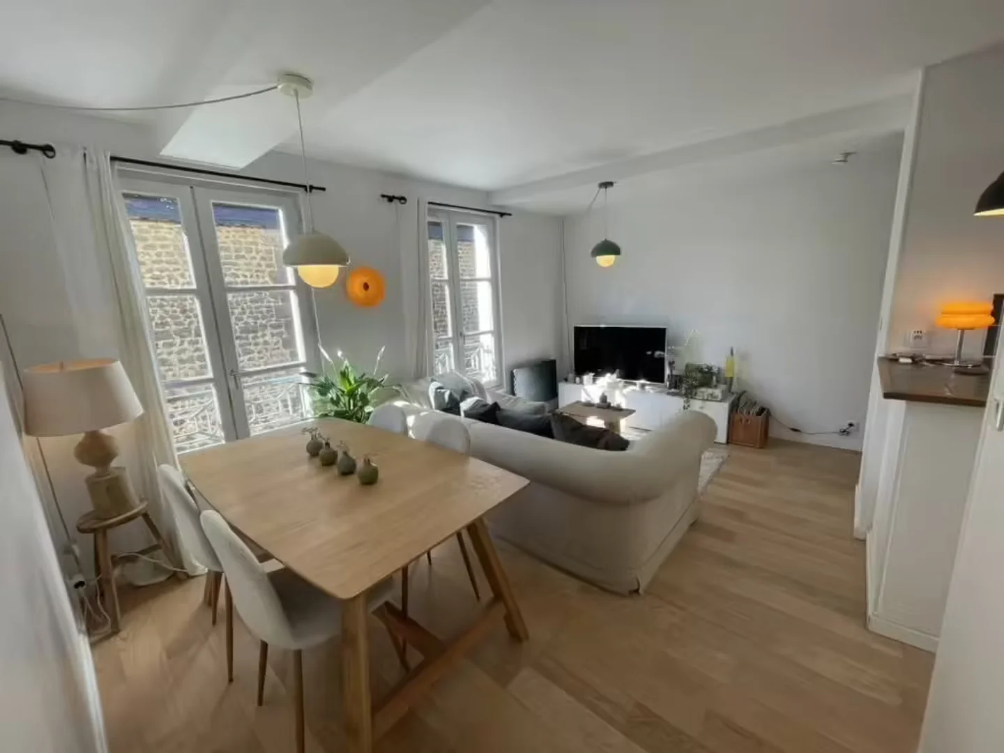 Habitación asequible para estudiantes con buena iluminación en 