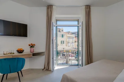 Quarto privado em Ulica Petra Svačića, imagem 16 de 18