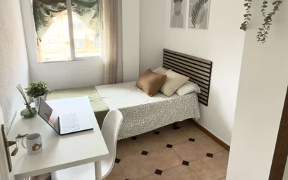 Room for rent with double bed {area}